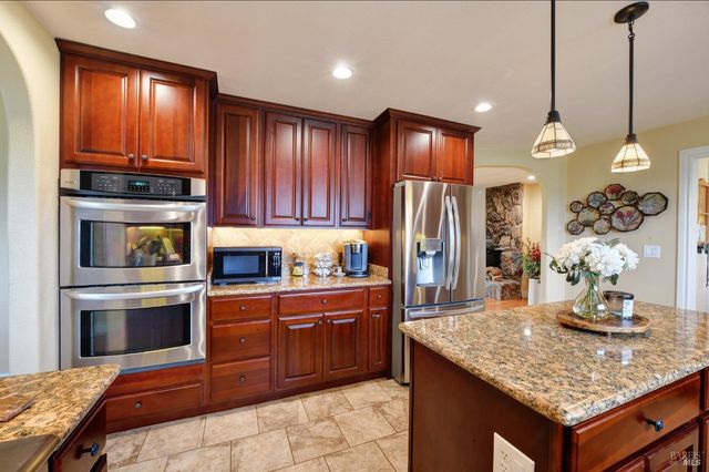 4782 Hall Rd, Santa Rosa, CA 95401