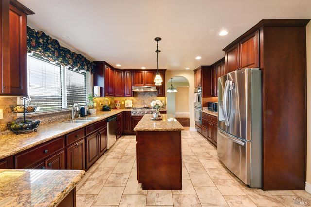 4782 Hall Rd, Santa Rosa, CA 95401