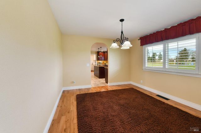 4782 Hall Rd, Santa Rosa, CA 95401