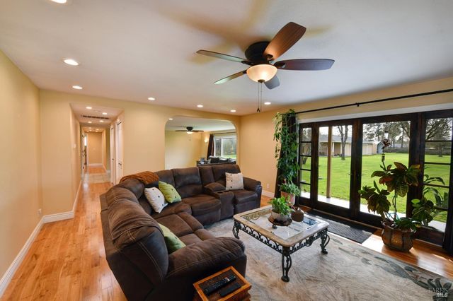 4782 Hall Rd, Santa Rosa, CA 95401