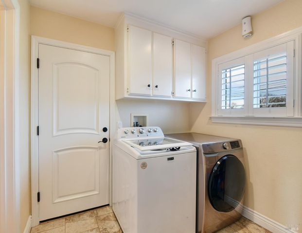 4782 Hall Rd, Santa Rosa, CA 95401