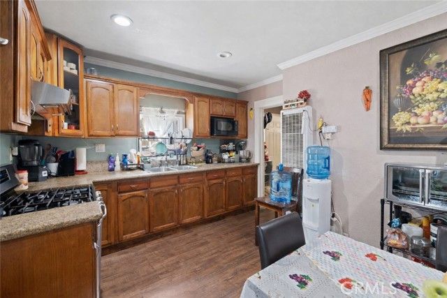 2208 Mortimer Street, Huntington Park, CA 90255