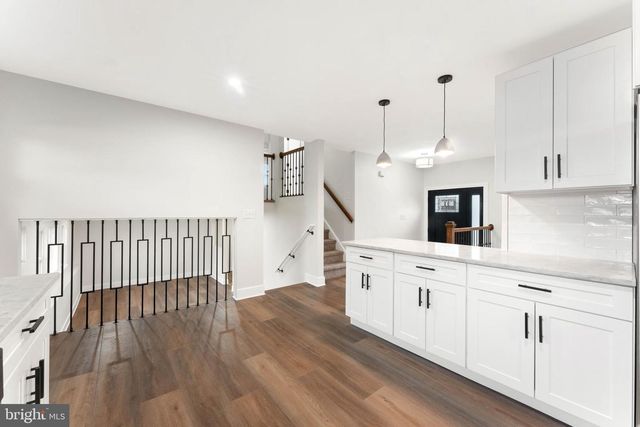 707 PARRY BLVD, Cinnaminson, NJ 08077