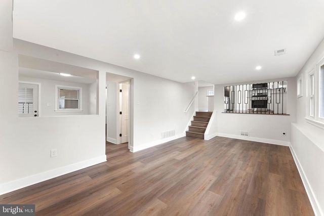 707 PARRY BLVD, Cinnaminson, NJ 08077