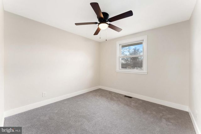 707 PARRY BLVD, Cinnaminson, NJ 08077