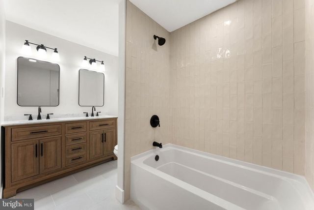 707 PARRY BLVD, Cinnaminson, NJ 08077