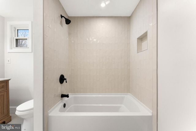 707 PARRY BLVD, Cinnaminson, NJ 08077