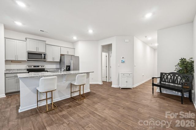 9051 Lowfalls Lane, Charlotte, NC 28216