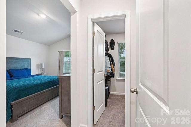 9051 Lowfalls Lane, Charlotte, NC 28216