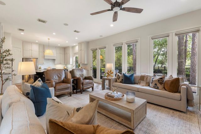 10 Mill Point Place, The Woodlands, TX 77380