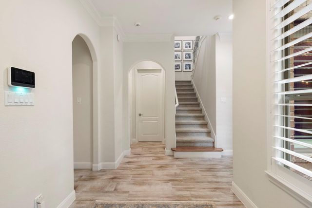 10 Mill Point Place, The Woodlands, TX 77380