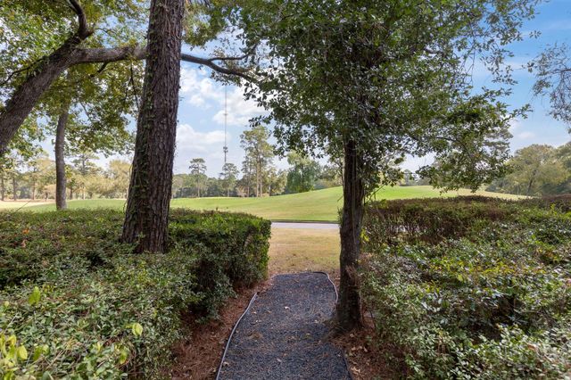 10 Mill Point Place, The Woodlands, TX 77380