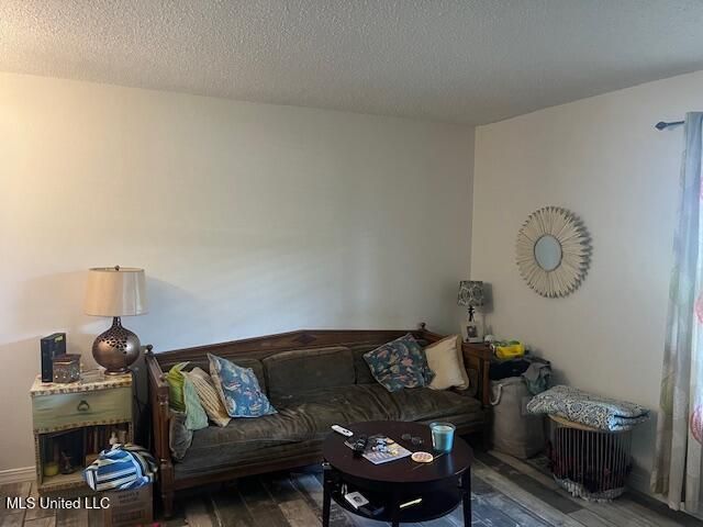 1550 E Second Street, 91, Pass Christian, MS 39571