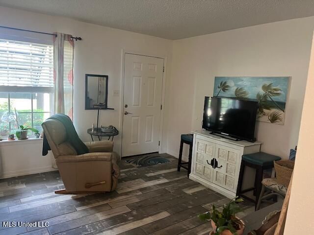 1550 E Second Street, 91, Pass Christian, MS 39571