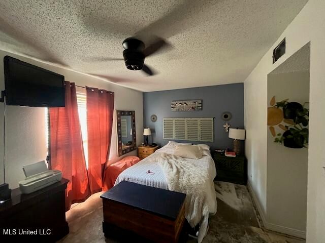 1550 E Second Street, 91, Pass Christian, MS 39571