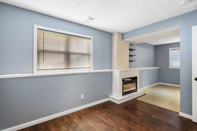 2015 Heritage Drive, Shakopee, MN 55379