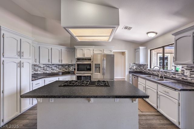 5809 Paseo Del Mar, Las Vegas, NV 89108