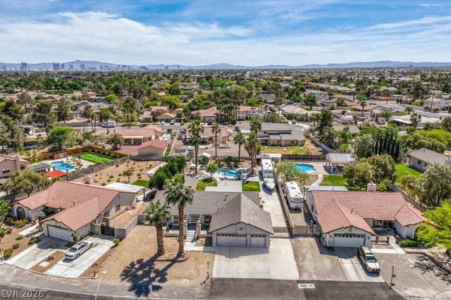 5809 Paseo Del Mar, Las Vegas, NV 89108