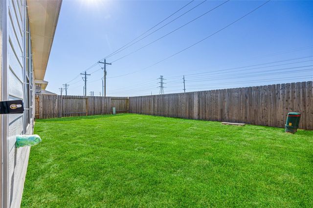 2503 Rose Quartz Drive, Texas City, TX 77591