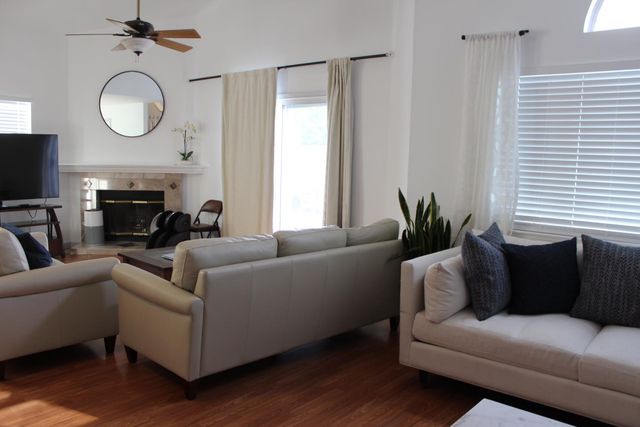 4834 Wind Creek Dr, Sacramento, CA 95838