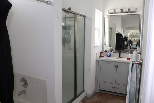 4834 Wind Creek Dr, Sacramento, CA 95838