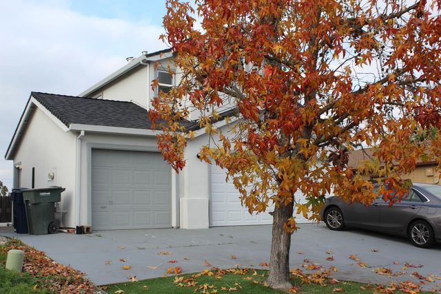 4834 Wind Creek Dr, Sacramento, CA 95838