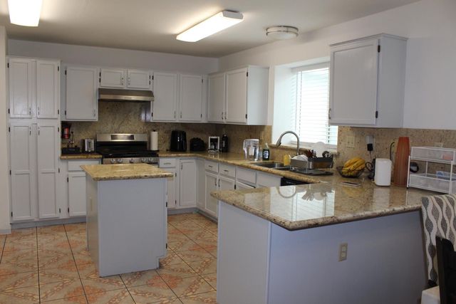 4834 Wind Creek Dr, Sacramento, CA 95838