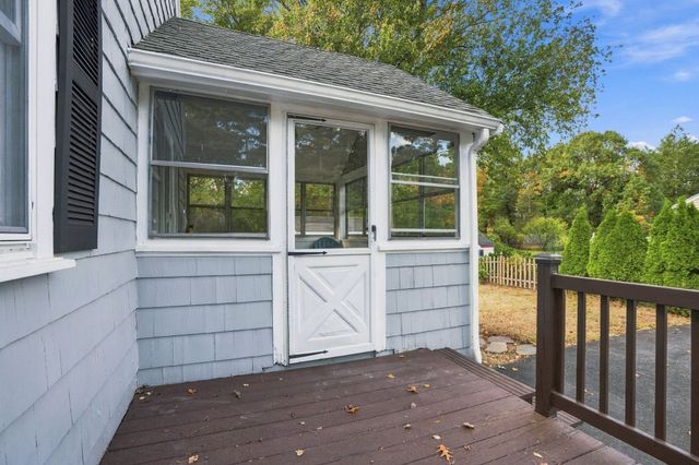 244 Mechanic St, Foxboro, MA 02035