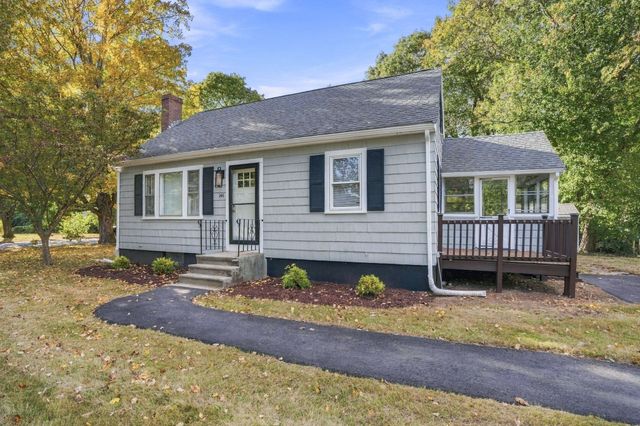 244 Mechanic St, Foxboro, MA 02035