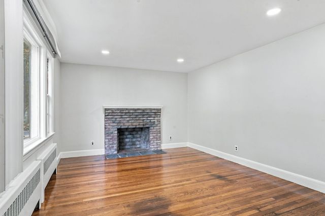 244 Mechanic St, Foxboro, MA 02035