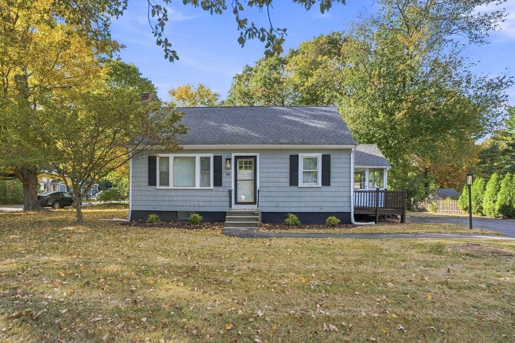 244 Mechanic St, Foxboro, MA 02035