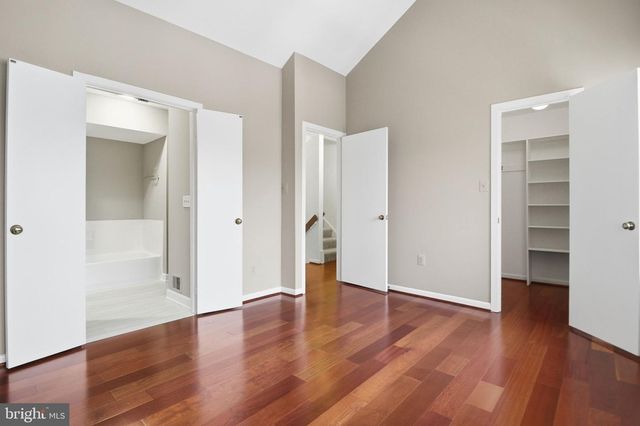10995 THRUSH RD, Reston, VA 20191
