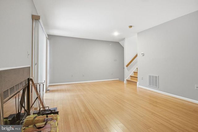10995 THRUSH RD, Reston, VA 20191