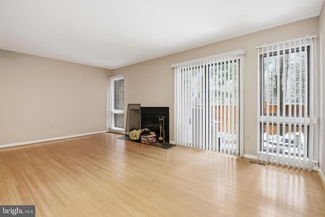10995 THRUSH RD, Reston, VA 20191