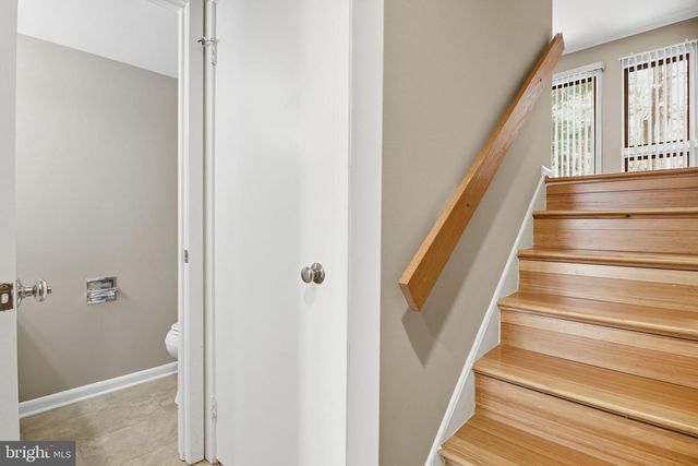 10995 THRUSH RD, Reston, VA 20191