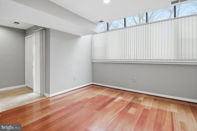 10995 THRUSH RD, Reston, VA 20191