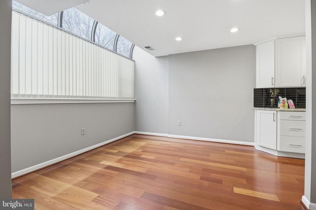 10995 THRUSH RD, Reston, VA 20191