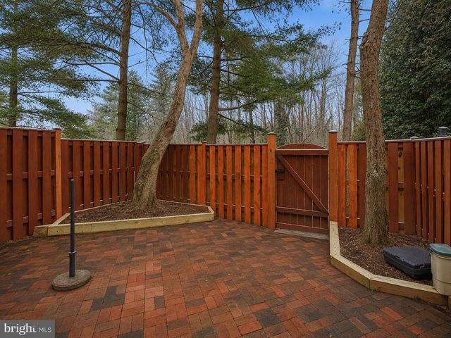 10995 THRUSH RD, Reston, VA 20191
