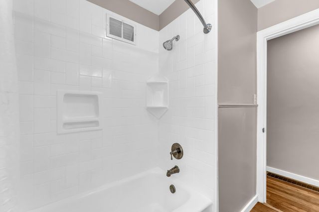 644 W 20th Street, Holland, MI 49423