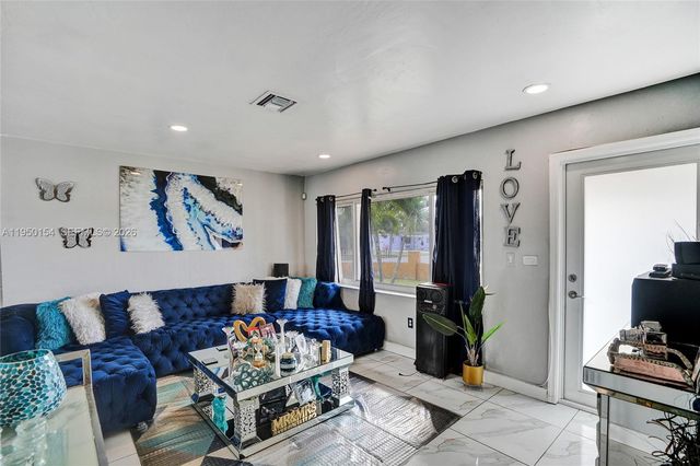 16001 NW 28th Pl, Miami Gardens, FL 33054