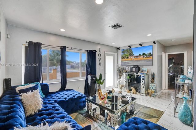 16001 NW 28th Pl, Miami Gardens, FL 33054