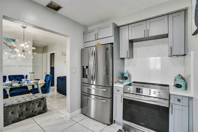 16001 NW 28th Pl, Miami Gardens, FL 33054