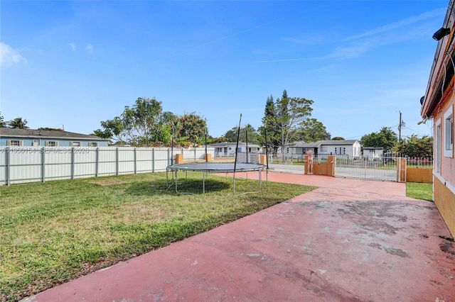 16001 NW 28th Pl, Miami Gardens, FL 33054