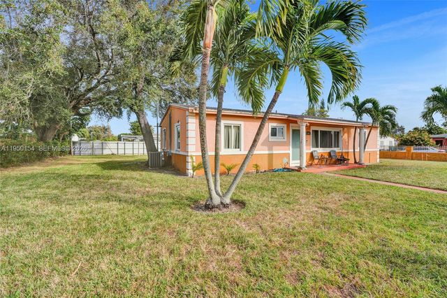 16001 NW 28th Pl, Miami Gardens, FL 33054