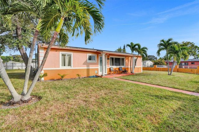 16001 NW 28th Pl, Miami Gardens, FL 33054