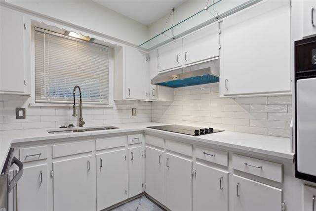 7475 Brentcove Circle, Dallas, TX 75214