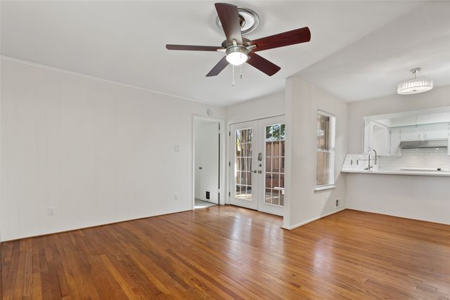 7475 Brentcove Circle, Dallas, TX 75214