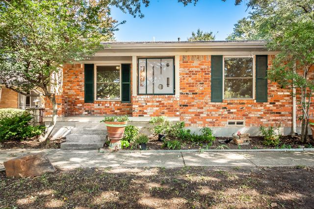 7475 Brentcove Circle, Dallas, TX 75214
