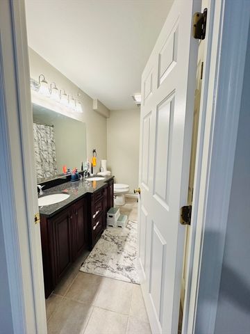 717 Hampton Way 717, Abington, MA 02351