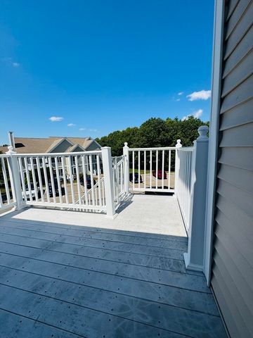 717 Hampton Way 717, Abington, MA 02351